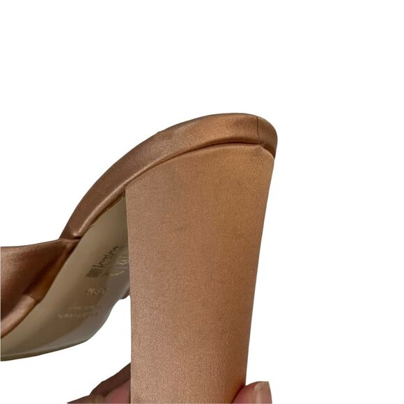 Barneys New York Laila Blush Mules - Picture 7 of 9